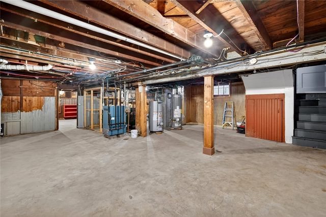 41 Rounds Avenue, Providence, RI 02907