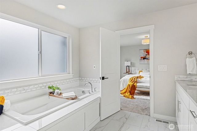 4026 215th Place SE, Bothell, WA 98021