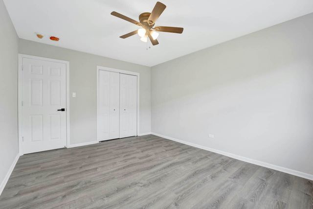 151 W 63rd Street F204, Westmont, IL 60559