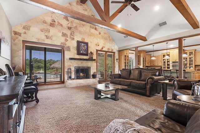 12075 ST HWY 31, Brownsboro, TX 75756