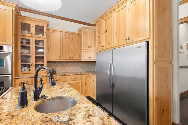 12075 ST HWY 31, Brownsboro, TX 75756