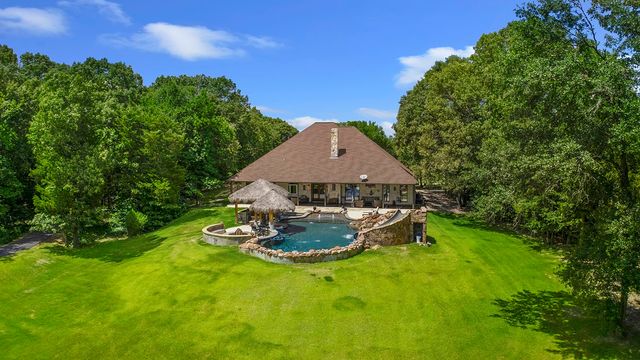 12075 ST HWY 31, Brownsboro, TX 75756