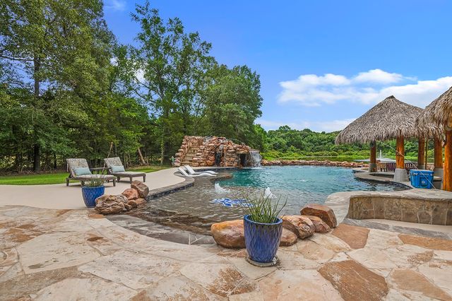 12075 ST HWY 31, Brownsboro, TX 75756