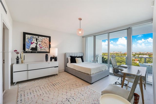 2627 S Bayshore Dr 1103, Miami, FL 33133