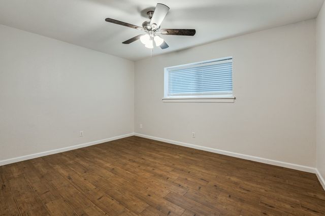 7935 Royal Lane 217, Dallas, TX 75230