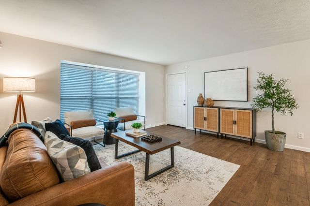 7935 Royal Lane 217, Dallas, TX 75230