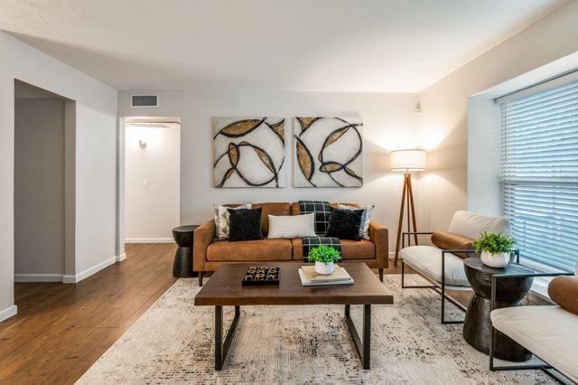 7935 Royal Lane 217, Dallas, TX 75230