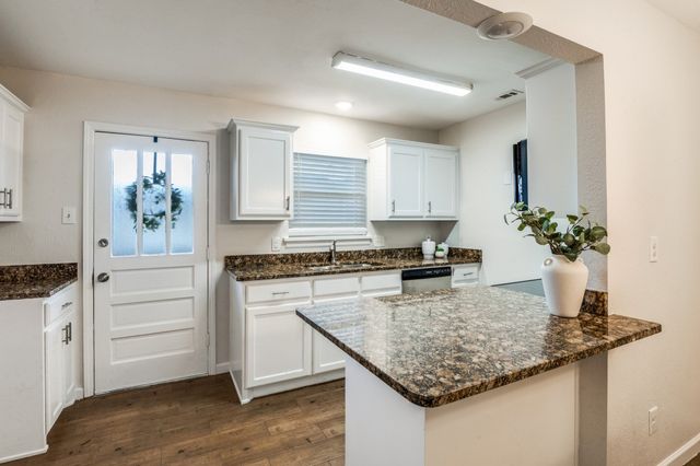 7935 Royal Lane 217, Dallas, TX 75230