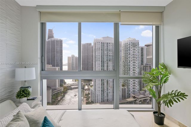 350 S Miami Ave 3002, Miami, FL 33130