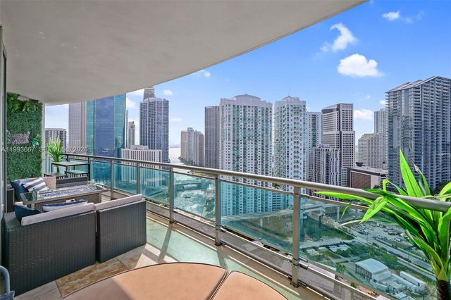 350 S Miami Ave 3002, Miami, FL 33130