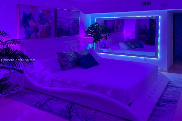 350 S Miami Ave 3002, Miami, FL 33130