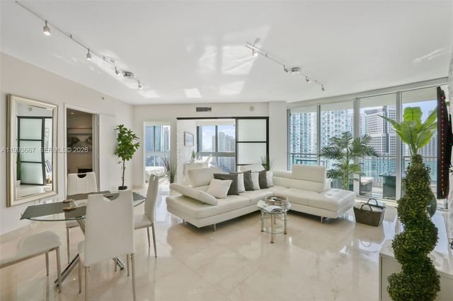 350 S Miami Ave 3002, Miami, FL 33130