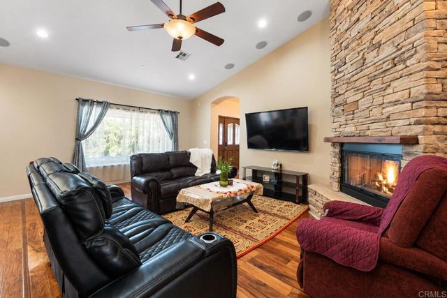 9508 Cypress Street, Lakeside, CA 92040