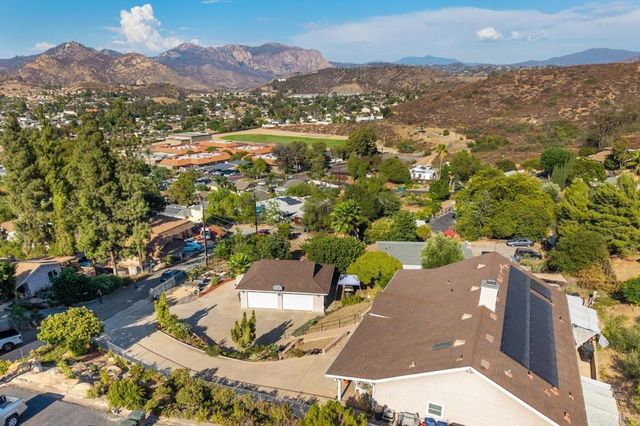 9508 Cypress Street, Lakeside, CA 92040