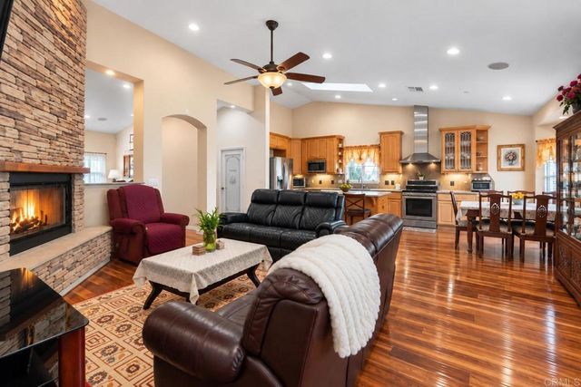 9508 Cypress Street, Lakeside, CA 92040