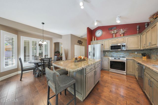 3885 E CULLUMBER Street, Gilbert, AZ 85234