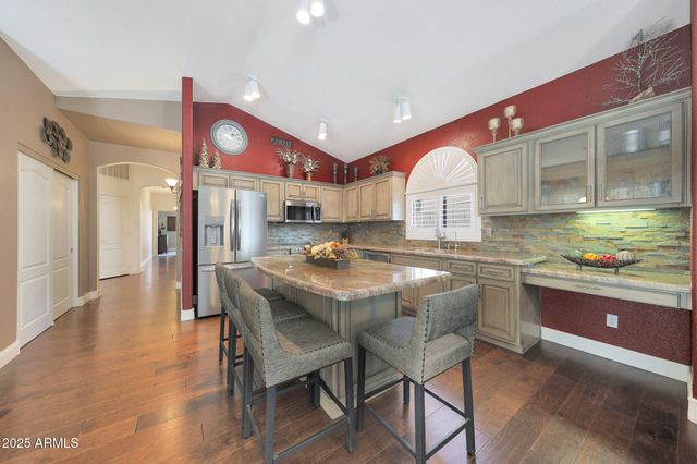 3885 E CULLUMBER Street, Gilbert, AZ 85234