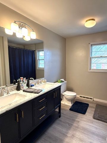 4440 HOLIDAY Drive, Erie, PA 16506