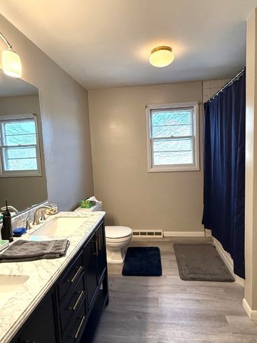 4440 HOLIDAY Drive, Erie, PA 16506