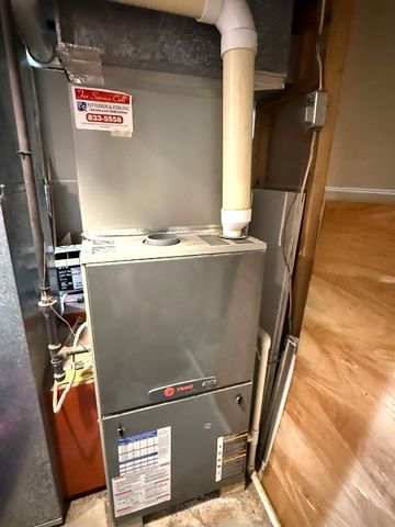 4440 HOLIDAY Drive, Erie, PA 16506