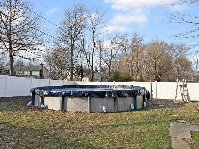 4440 HOLIDAY Drive, Erie, PA 16506