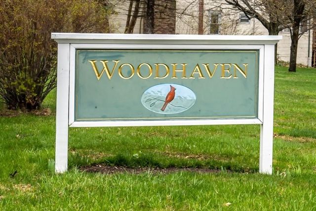 4440 HOLIDAY Drive, Erie, PA 16506