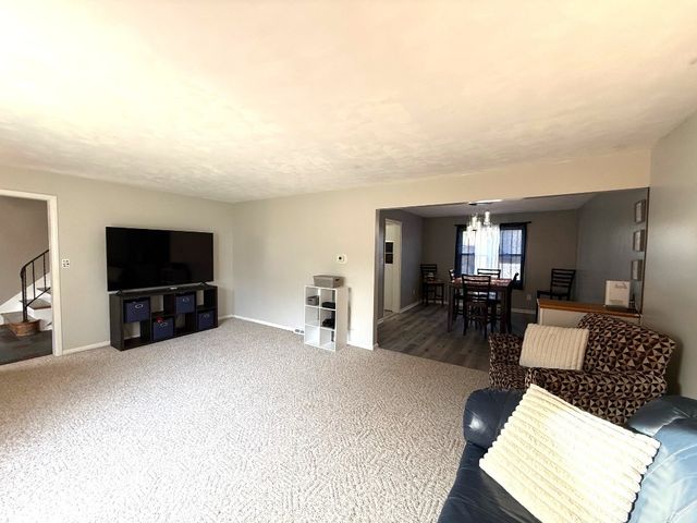 4440 HOLIDAY Drive, Erie, PA 16506