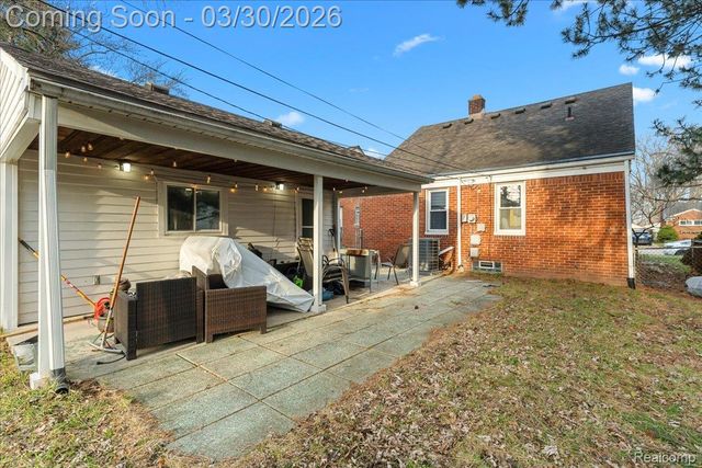 3620 Huron Street, Dearborn, MI 48124