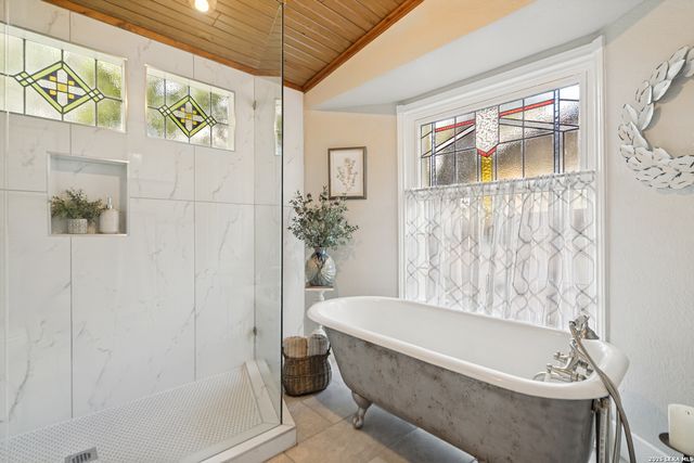 340 JAMES ST, Boerne, TX 78006