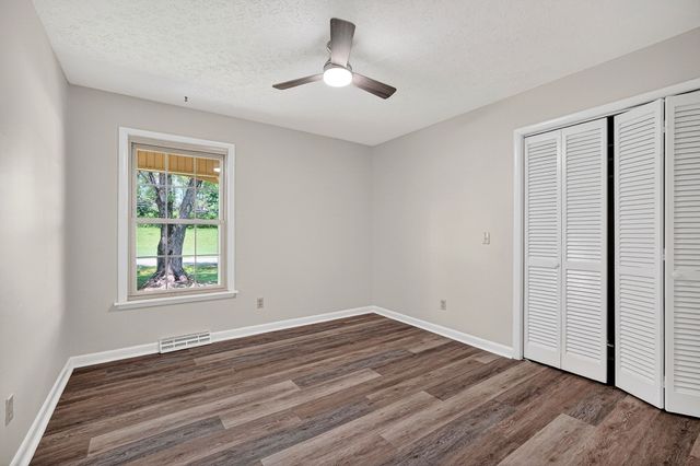 704 Anthony Ave, Smithville, TN 37166