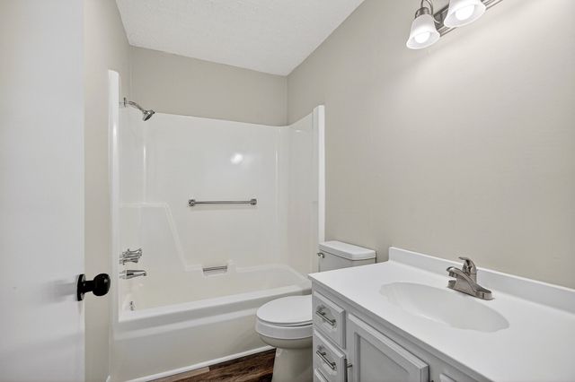 704 Anthony Ave, Smithville, TN 37166