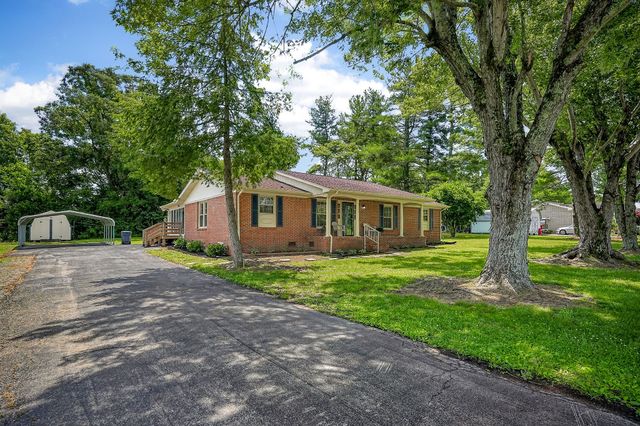 704 Anthony Ave, Smithville, TN 37166