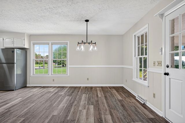 704 Anthony Ave, Smithville, TN 37166