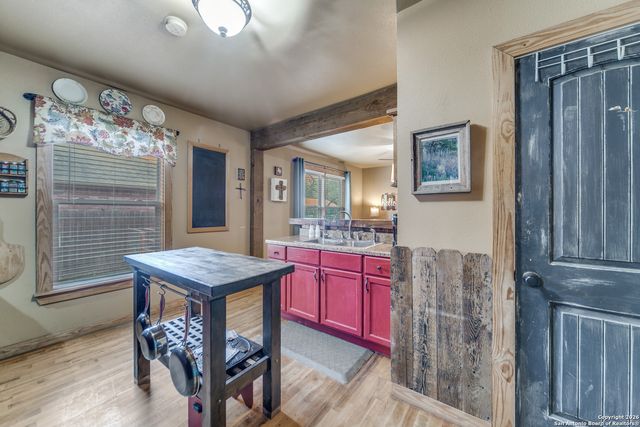 128 Ebensberger, Boerne, TX 78006