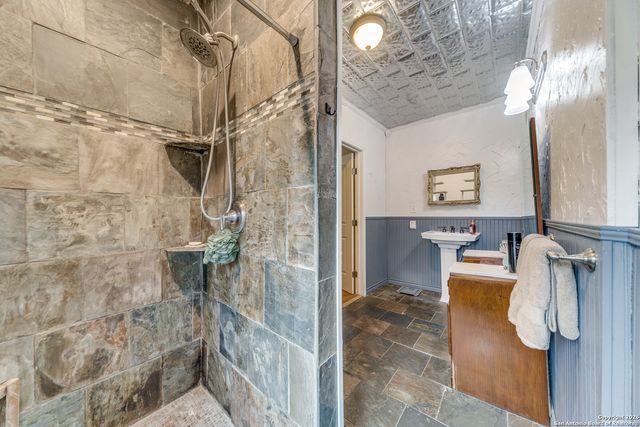 128 Ebensberger, Boerne, TX 78006