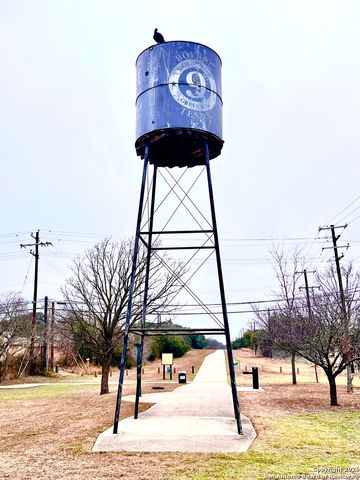 128 Ebensberger, Boerne, TX 78006