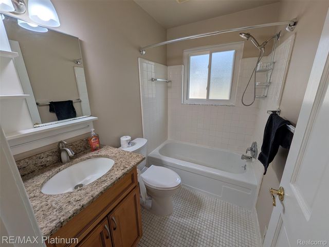 3315 Fernwood Avenue, Ann Arbor, MI 48108