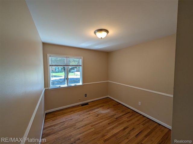 3315 Fernwood Avenue, Ann Arbor, MI 48108