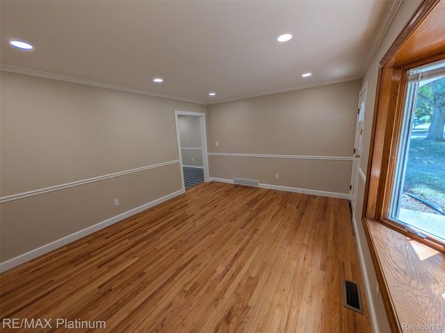 3315 Fernwood Avenue, Ann Arbor, MI 48108
