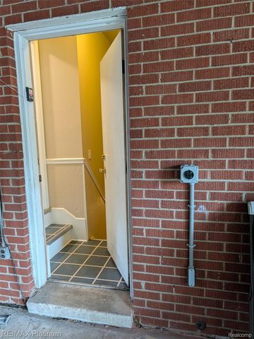 3315 Fernwood Avenue, Ann Arbor, MI 48108