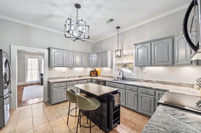 805 S MAIN ST, Covington, TN 38019