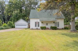 805 S MAIN ST, Covington, TN 38019