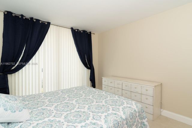 2333 Brickell Ave 1710, Miami, FL 33129