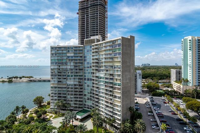2333 Brickell Ave 1710, Miami, FL 33129