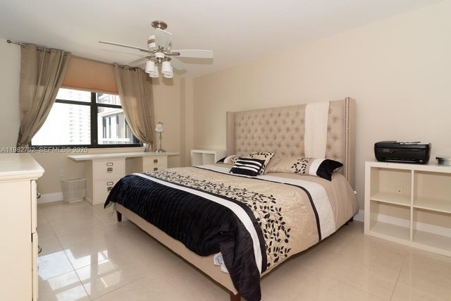 2333 Brickell Ave 1710, Miami, FL 33129