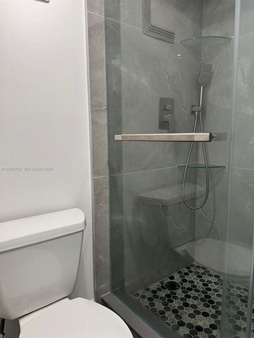 2333 Brickell Ave 1710, Miami, FL 33129