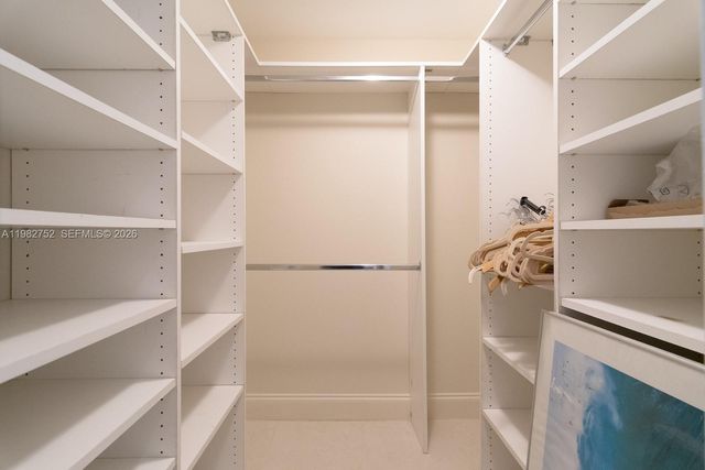 2333 Brickell Ave 1710, Miami, FL 33129