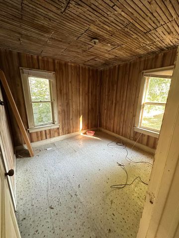 877 E Isabella Avenue, Muskegon, MI 49442