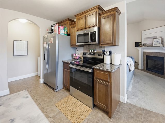 693 Olivia Lane, Centerton, AR 72719