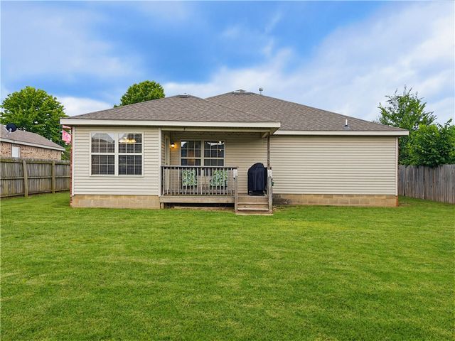 693 Olivia Lane, Centerton, AR 72719